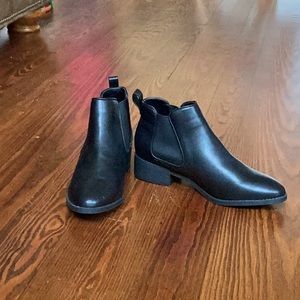 Express - Black Leather Boots (size 9)